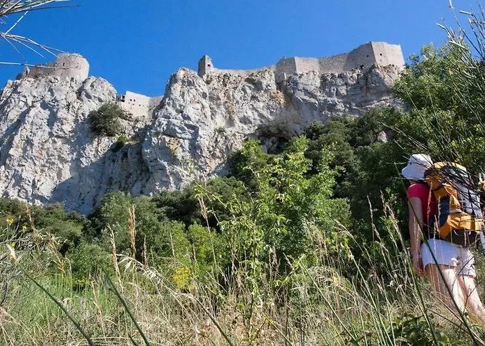 Xl Familles Et Groupes Sous Peyrepertuse Duilhac